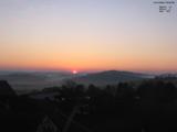 05 : 32