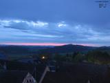 04 : 44