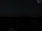 23 : 00