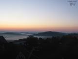 04 : 44