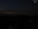 03 : 08