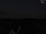 23 : 00