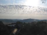 07 : 00