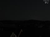03 : 00