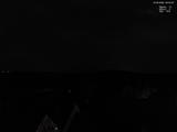 02 : 00