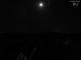 03 : 04