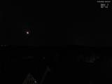 03 : 00