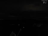 02 : 00