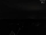 03 : 30