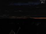 05 : 32