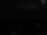 22 : 04