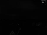 03 : 00