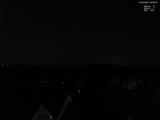 22 : 00