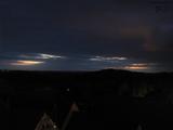 06 : 00