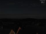 02 : 00