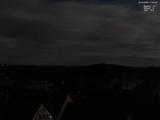 21 : 04
