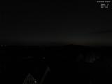 05 : 32