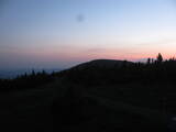 22 : 08