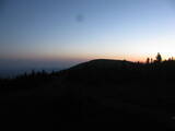 22 : 08
