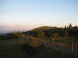 06 : 00