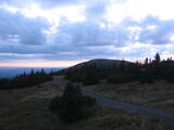 19 : 28