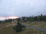 18 : 52